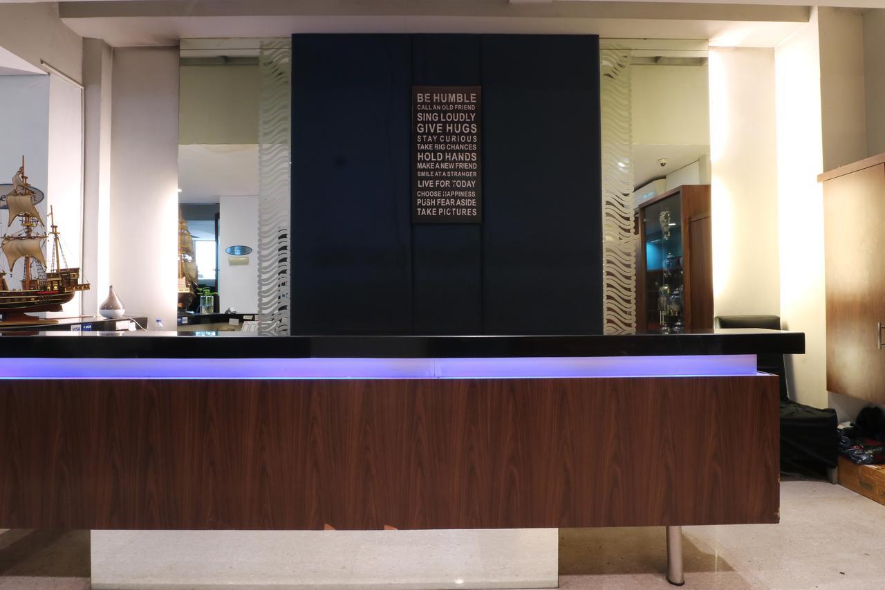 Hotel Blue Pacific Джакарта Екстер'єр фото