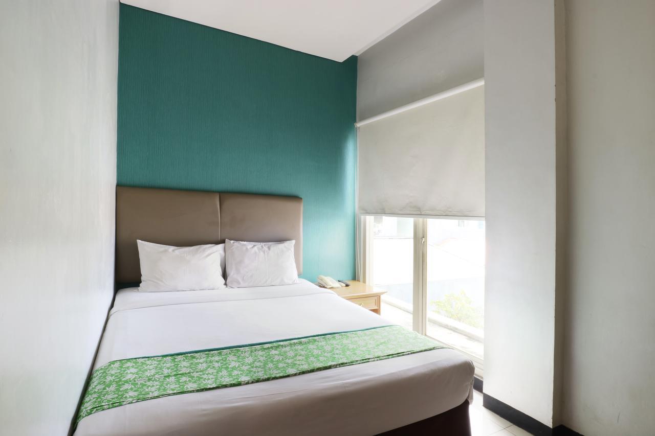 Hotel Blue Pacific Джакарта Екстер'єр фото